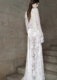 Lacy Wedding Dress ni Wong