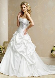 Magnificent Taffeta Wedding Dress