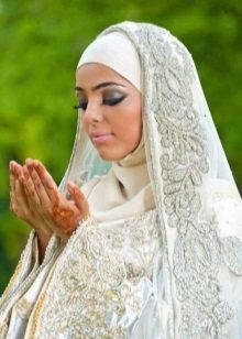 Muslim Wedding Hijab na may Embroidery