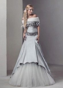 Kasal damit mula sa mga designer sa istilong Russian