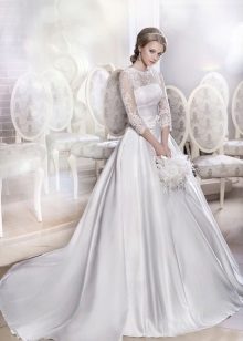 Napakaganda ng damit ng kasalan na may top lace