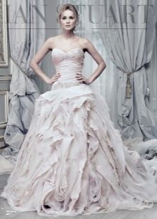 Kasal damit mula sa Ian Stuart na may tela