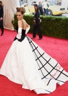 Gabi na damit mula sa Oscar de la Renta