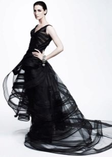 Gabi na damit mula sa Zac Posen mula sa chiffon