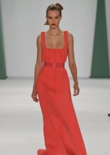Gabi damit mula sa Carolina Herrera pula