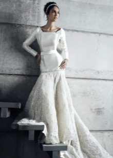 Mermaid wedding dress na may sleeves