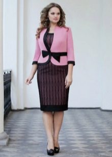 malaking sukat eleganteng lilang damit ng gabi