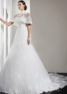 Kasal damit na may puntas sa pamamagitan ng Kupido Bridal