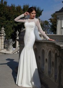 Mermaid wedding dress mula sa Crystal Design