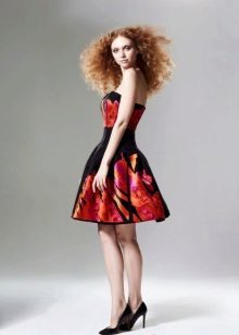 Short evening dress for a wedding