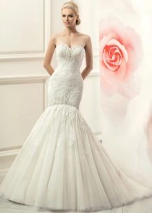 Mermaid wedding dress mula sa koleksyon ng BRILLIANCE sa pamamagitan ng Naviblue Bridal