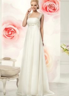 Empire Empire Wedding Dress sa pamamagitan ng Naviblue Bridal