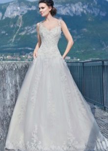 A-silhouette wedding dress mula sa Gabbiano Venice Collection