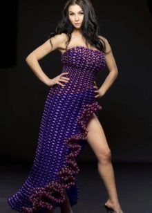 Gabi na damit na may isang slit ng mga lobo