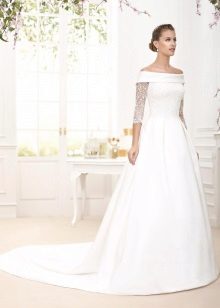 A-line wedding dress na may sleeves