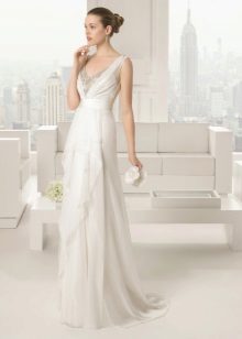 Eleganteng damit sa kasal na may neckline