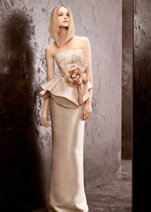 Eleganteng damit sa kasal na may sinturon