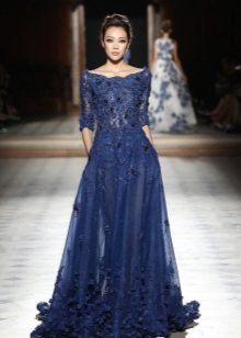 Blue evening dress para sa bagong taon