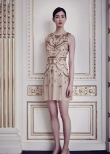 Short evening dress na may burda