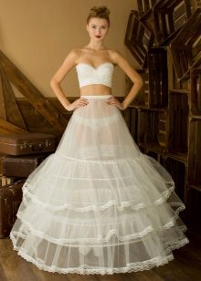 Ang crinoline na may ruffles mesh napakaganda