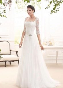 Lace Lace Dress na may Manipis na sinturon