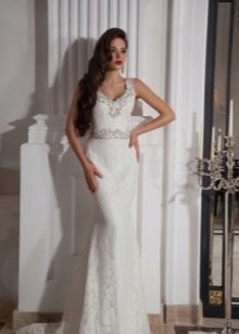 Mermaid wedding dress na may burlolong sinturon