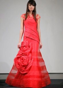 Kasal damit mula sa Vera Wong mula sa 2014 collection