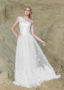 Anne-Mariee wedding dress mula sa 2014 collection sa isang balikat