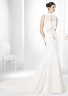 White wedding dress na may American armhole