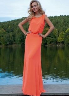 Straight evening dress mula kay Oksana Mucha