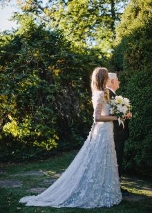 Blue evening dress na may sleeves