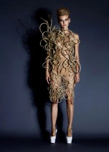 Hindi pangkaraniwang dresses ng gabi mula sa Jean Louis Sabaji