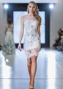 Lacy dress mula sa Oksana Muha midi