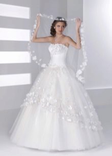 Magnificent wedding dress