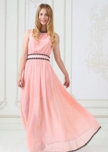 Peach dress na may black frill