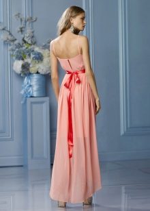 Peach dress na may fuchsia bow