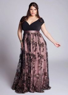 Long dress-a-line para sa isang buong batang babae
