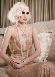 Estilo ng buhok para sa blonde buhok para sa isang damit sa estilo ng Gatsby