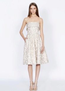 Summer dress sa estilo ng 80s
