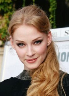 Smoky Eyes Makeup para sa Banayad na Blonde Women Color Type Spring