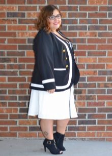 White dress sa nautical style para sa full