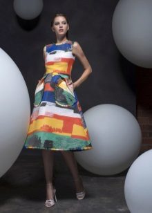 Dress in the style of color