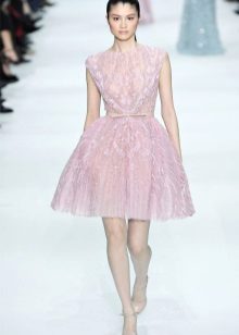 Dress at the prom in the style of style pink