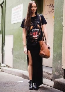 Long dress na may 3-D pattern