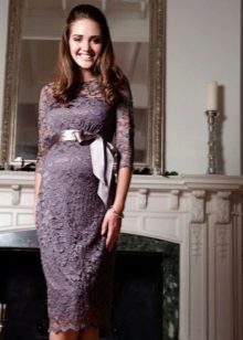 Mataas na baywang Lace Maternity Dress