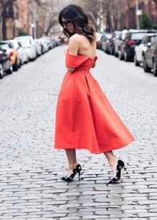 Polka Dot Court Shoes para sa Bagong Bow Dress