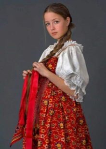  Russian sundress para sa mga batang chews