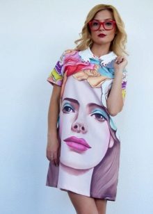 Maikling damit na may larawan naka-print na portrait