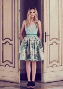 Knitted dress with floral print with a fluffy skirt
