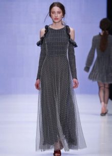 Autumn dress na may mahabang manggas